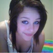 Chelsea Fields's Instagram, Twitter & Facebook