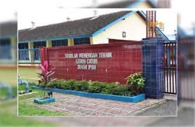 Graduan kolej vokasional berpeluang untuk ke ipta, ipts, dan institut latihan kemahiran awam dan swasta, atau terus ke alam pekerjaan. Tahlah Malas En Twitter 12 Sekolah Menengah Teknik Lebuh Cator Ipoh Perak