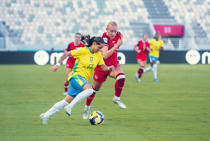 Nos p&ecirc;naltis, Brasil vence Canad&aacute; e vai &agrave; semifinal do Mundial feminino sub-17 pela primeira vez