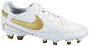 Nike Ronaldinho 10r Dois White Gold Jpg 1195 612 Calcio