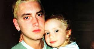Weitere ideen zu eminem, foto kinder, kinderfotos. So Heiss Ist Eminems Tochter Mittlerweile
