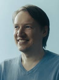 Daniel Schad's Instagram, Twitter & Facebook