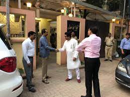 Raj thackeray always remains in controversies for his activities. Ani On Twitter Mumbai Mns S Raj Thackeray Visited Shiv Sena S Uddhav Thackeray S Residence To Invite Him To The Wedding Ceremony Of His Son Amit Thackeray He Is Due To Get Married On