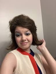 Revisiting my '60s look, now with better hair and makeup 🛵 :  r/VintageFashion