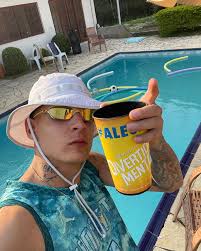 Arrepiei (@_arrepiei) • Instagram photos and videos