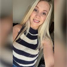 Jessie Steiner's Instagram, Twitter & Facebook