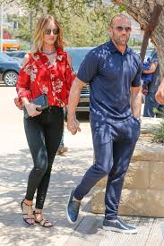 19, the supermodel took to social media to announce that she's expecting the couple's second child. Rosie Huntington Whiteley And Jason Statham Arriving At Their House In Soho 5 29 2016 Celebmafia