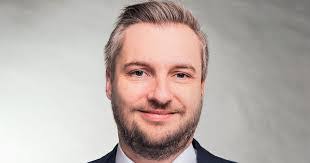 Daniel Kanzler's Instagram, Twitter & Facebook