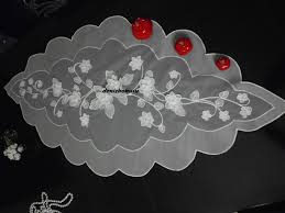 Igne Oyasi Salon Takimi Kumas Uzerine Google Da Ara Oya Ornekleri Desenler Oya