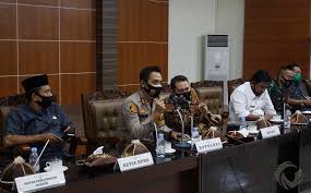 Bupati nganjuk terjaring ott kpk, wabup: Kasus Covid 19 Banyak Klaster Keluarga Di Nganjuk Ini Langkah Bupati Faktualnews Co