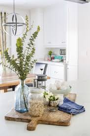 My spring decor currently revolves more around an easter theme. 26 Spring Decor Ideas To Freshen Up Your Home Best Spring Decorating Ideas For The Home