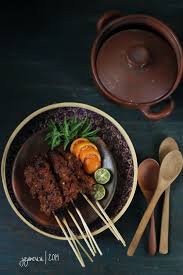 However, other kind of meat such as beef, chicken or seafood might be used as well. Sate Bumbu Rujak Jajane Vivi