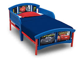 This soft microfiber sheet set is the perfect set to take your toddler from crib to toddler bed. Disney Cars Bedroom Lightning Mcqueen Beds Bedding Decor