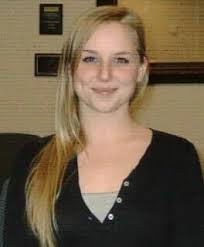 Anna Householder's Instagram, Twitter & Facebook