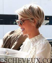 Coiffure homme aux cheveux raides : Cheveux Raides Longues Coiffures Pixie Cheveux Magnifiques Coiffures Pixie