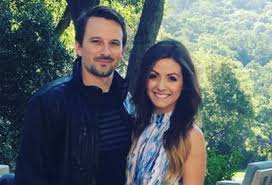Bachelor in paradise star carly waddell shocked fans when word got out that she was hospitalized. Bachelor In Paradise Couple Evan Bass Carly Waddell Are Married The Ashley S Reality Roundup