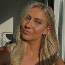 Celine Van Ouytsel (@celinevanouytsel)