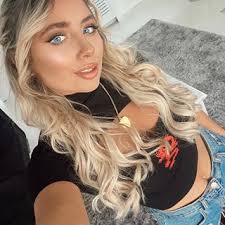 Saffron barker (@saffronbarker) on tiktok | 30.7m likes. Saffron Barker Saffronbarker Instagram Photos And Videos In 2020 Long Hair Styles Hair Styles Saffron Barker