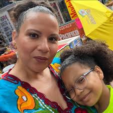 What is a recipe for a chocolate covered strawberry?