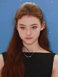 File:MEOVV Ella December 2024.jpg