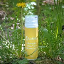 Lett og fuktgivende solkrem til ansikt med antioksidanter. En Deilig Naerende Okologisk Solkrem For Ansikt Og Kropp Som Gir Beskyttelse Mot Bade Uva Og Uv Coffee Bottle Starbucks Iced Coffee Bottle Starbucks Iced Coffee