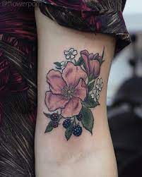Artist sizes and wholesale pricing are available to professional tattoo artists and shops. Wild Rose With Blackberry For Mor From London Done In Madrid Thank You For Making A Trip Tattoo Tattoos Wild Rose Tattoo Pretty Flower Tattoos Rose Tattoo