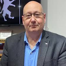 Who are the current casino hosts