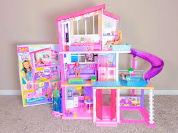 Divertido juego de barbie donde podrás jugar a la casa de barbie decorando y colocando muñecas en las habitaciones de la casa. Opinion Sobre La Casa De Los Suenos De Barbie 2018