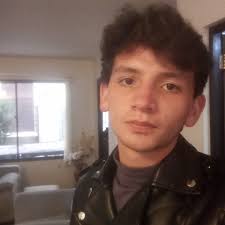 Andre Figueroa en personas