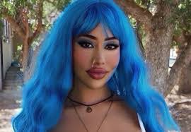 Leslie Lux's Instagram, Twitter & Facebook