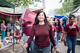 🔥 ¡Mujeres de Uruapan arropan a Gaby Molina! 💜🙋‍♀️🤝 | Empresarias, emprendedoras, cuidadoras y lideresas de Uruapan se reunieron con Gaby Molina para compartir inquietudes, necesidades y propuestas sobre el futuro de