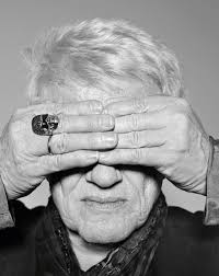 Auf früheren plattenhüllen ist heino noch ohne brille mit blauen augen abgebildet. Heino Im Interview Ohne Worte Sz Magazin