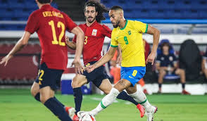 Brasil e espanha se enfrentam no estádio de yokohama pela final dos jogos olímpicos de tóquio 2020. Uaxyqejhywca7m