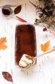 Prepara 2 caffè espressi e versali in una ciotolamescolandoli con un po' d'acqua. Ricette Fit Per Tiramisu Classico Con Uova Pastorizzate E Savoiardi Fatti In Casa Senza Panna Classic Tiramisu La Vie Est Fit