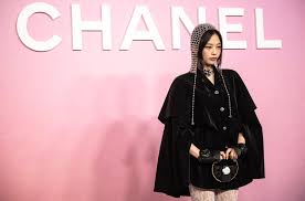 BLACKPINK's Jennie Covers 'Killing Me Softly' at Chanel Show – Billboard