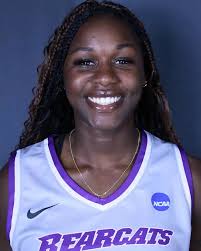 Bianca Oliver's Instagram, Twitter & Facebook