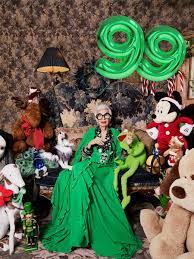 Aug 27, 2021 · iris apfel fêtes 100th birthday with makeup collaboration. Iris Apfel Auf Twitter My Old Hourglass Is Doing Just Fine Sand S Dripping Away Arriving At Ninety Plus Nine Happy Birthday To Me May I Be Of Good Cheer To Give Thanks