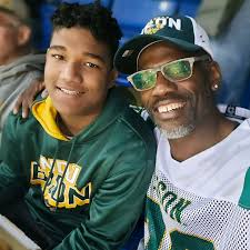 Happy Bday to me! No one knows I'm 51 tho....Maybe b/c I don't look 51 🤣🤣  #Cheers🥃 #Lovinglife #lifeisgood #Kingshit #happybirthday #lifeisgrand  #Leo #pow #Leo🦁 #♌️ #leo♌ #teamtweezy #lifeisgrand #bornday #Oldmanshit # #