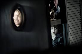 The babadook is a 2014 australian psychological horror film written and directed by jennifer kent in her directorial debut, and produced by kristina ceyton and kristian molière. Der Babadook 2014 Film Cinema De