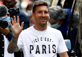 Ngôi sao người brazil neymar đã đề nghị nhường áo số 10 nhưng messi quyết định từ chối. Fm3ns4ntcmbxcm