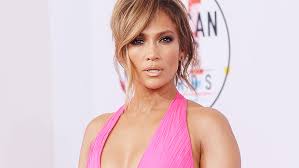 Jennifer lopez is on the cover of this month's instyle magazine. Jennifer Lopez Halle Berry More Stars Over 40 50 60 Who Look Half Their Age Or Less Pics Popular Indi News