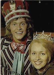 Aussie music legend John Farnham won several TY Week Logie Awards over the  years including being 5 times winner of Best Teenage Personality awards  between 1969 to 1973. Here he is celebrating