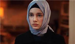 Mina Demirtaş: Kızıl Goncalar Dizisinde ve O Ses Türkiye'yle Parladı