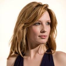  Kelly Reilly Autograph Profile By Racc Kelly Reilly Autographs Signing Photos Videos News Signed Memorabilia For Sale Real Autograph Collectors Club Racc