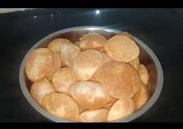 Deliciously soft, fully puffed & crisp Puri👌 💢 Recipe Link in the  comments section ⬇️ Puri is a hot favourite & a popular Sunday breakfast in  most Goan Restaurants. Follow our detailed