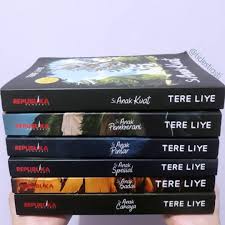 Novel ini diterbitkan pada tahun 2018, terdiri dari 397 halaman, yang diterbitkan oleh republika penerbit, novel ini tergolong novel bestseller adalah novel maha karya milik tere liye yang masih belum dikaji melalui banyak isinya. Ulasan Buku Serial Anak Nusantara Tere Liye
