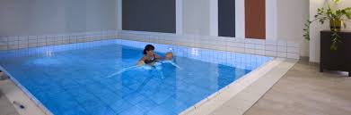 Sanftes Wasser Bergspa Hotel Schliffkopf Schwarzwald Spa Hotel Hallenbad Aussenpool