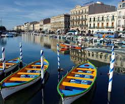 Les Barques Du Port De Sete Les Regions De France Port De Sete Paysage
