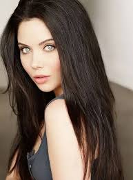 Grace Phipps Biography: Parents, Siblings, Age, Net Worth, Height,  Ethnicity, Movies, Spouse, TV Series