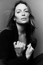 Carly Diamond's Instagram, Twitter & Facebook